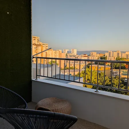 Apartmán Sixty7 *